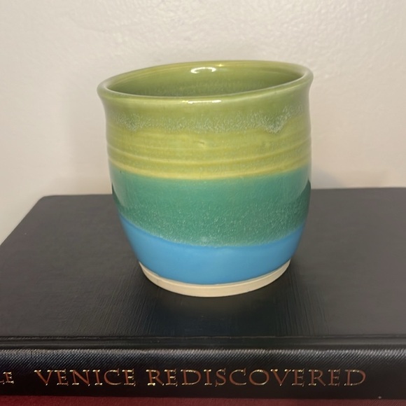 Blue and Green Handmade Art Pottery Coffee Tea Mug Signed by Artist - Picture 4 of 6
